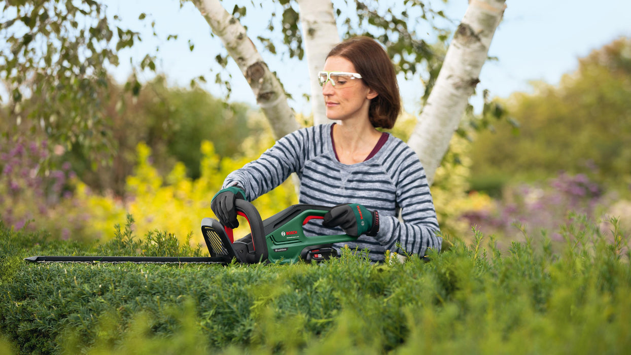 BOSCH UniversalHedgeCut 18V-50 - Makaze za žbunje UniversalHedgeCut 18 (0600849k01)-SBT Alati Beograd