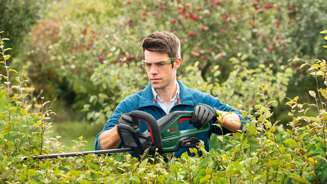 BOSCH UniversalHedgeCut 18V-50 - Makaze za žbunje UniversalHedgeCut 18 (0600849k01)-SBT Alati Beograd