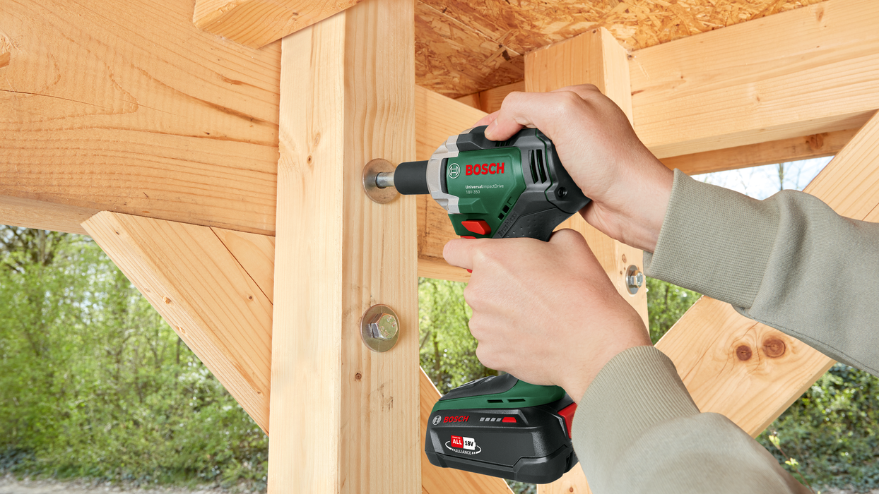 BOSCH UniversalImpactDrive 18V-350 - Uvrtač sa udarcima UniversalImpactDrive (0603980305)-SBT Alati Beograd