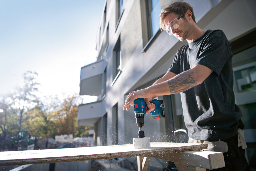 BOSCH Komplet od 3 alata od 18 V: GSR+GWS+GBH+3x4,0 Ah+GAL 18V-40 - Combi komplet 18VKit:GSR+GWS+GBH+3x4.0Ah (0615A5007L)-SBT Alati Beograd