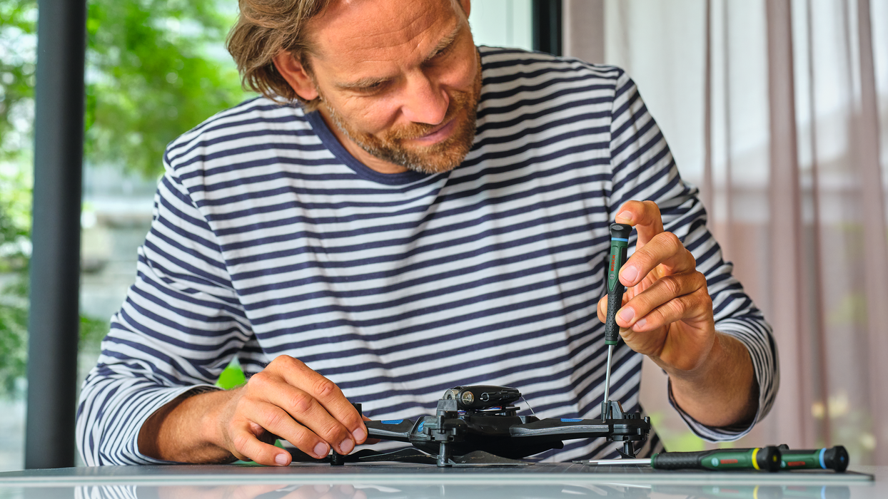 BOSCH 13-delni set preciznih odvrtača - Odvrtač - Precision Screwdriver Set 12-P (1600A02Z9N)