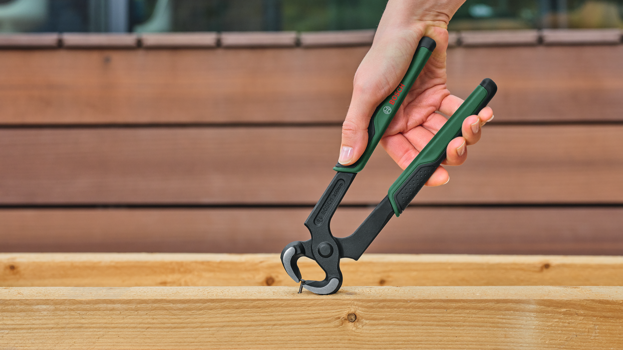 BOSCH Set kofer za alat sa točkićima sa 119 komada pribora - (1600A02ZB4)-SBT Alati Beograd