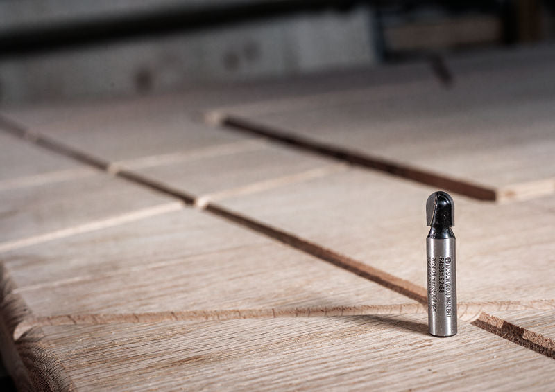 BOSCH PRO glodalo za poluokrugle kanale, R 8, prihvat 6 mm - Glod.za poluok.kan+vođica 6x15,9x45 (2608628452)-SBT Alati Beograd