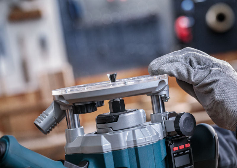 BOSCH PRO glodalo za zupčaste žlebove, 15°, prihvat 1/4″ - Glodalo za ivice Dovetail Bit (2608629689)-SBT Alati Beograd