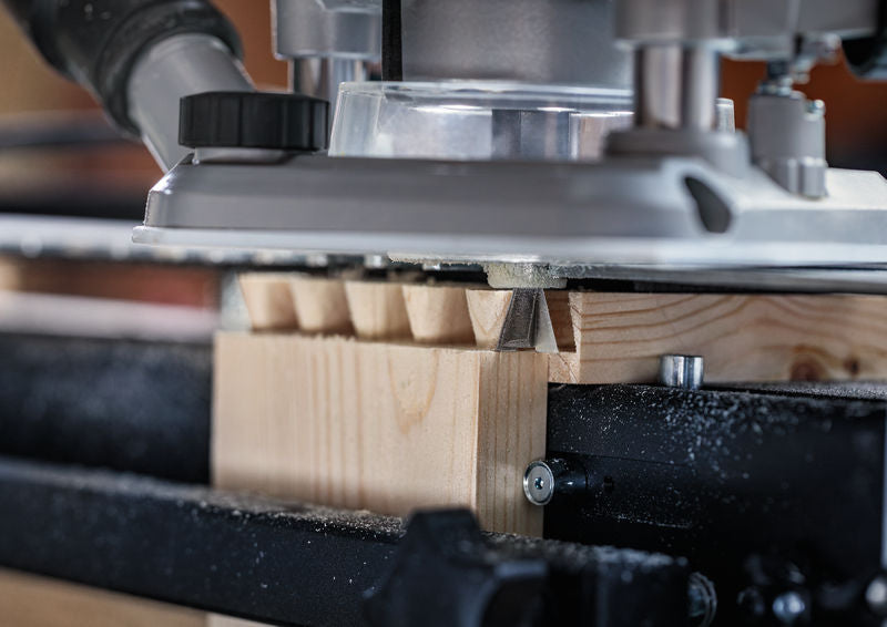 BOSCH PRO glodalo za zupčaste žlebove, 15°, prihvat 1/4″ - Glodalo za ivice Dovetail Bit (2608629689)-SBT Alati Beograd