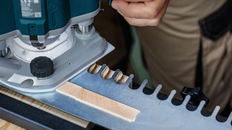 BOSCH PRO glodalo za zupčaste žlebove, 15°, prihvat 1/4″ - Glodalo za ivice Dovetail Bit (2608629689)-SBT Alati Beograd