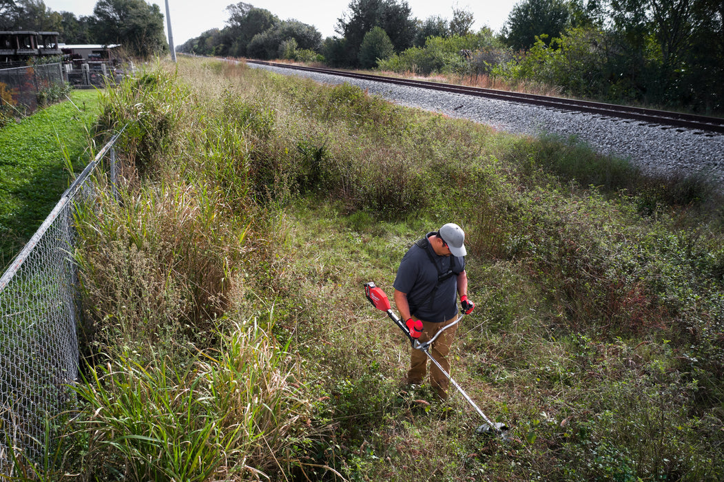 Trimer za žbunje Milwaukee M18 FBCU-802GB 18V 8.0Ah (4933492299)-SBT Alati Beograd