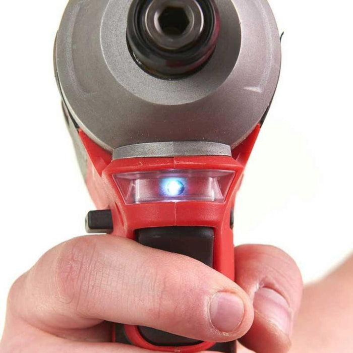 Milwaukee - Udarni odvijač bez četkica 1/4" HEX 18 V, 4,0 Ah, u kutiji, sa 2 baterije i punjačem M18 CBLID-402C - 4933464534