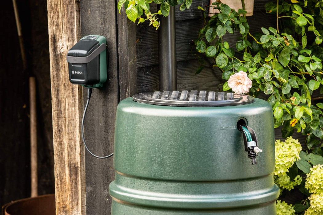 Akumulatorska pumpa za zalivanje Bosch GardenPump 18 Solo; bez baterije i punjača (06008C4201)