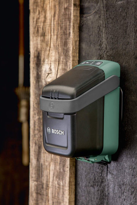 Akumulatorska pumpa za zalivanje Bosch GardenPump 18 Solo; bez baterije i punjača (06008C4201)