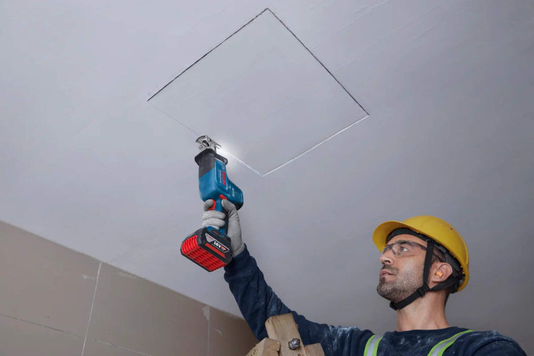 Akumulatorska univerzalna testera-recipro Bosch GSA 18V-24 Solo (06016A5100)-SBT Alati Beograd