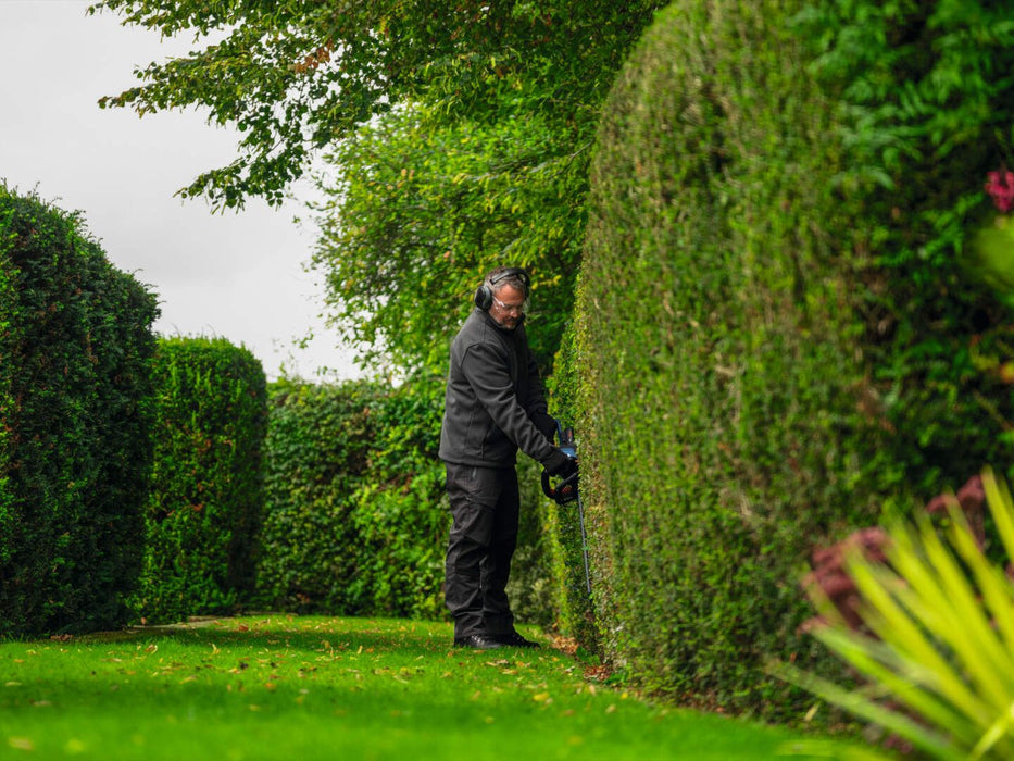 Akumulatorske makaze za živu ogradu Bosch GHE 18V-50 (II) Solo Professional bez baterije i punjača (06008C9600)-SBT Alati Beograd