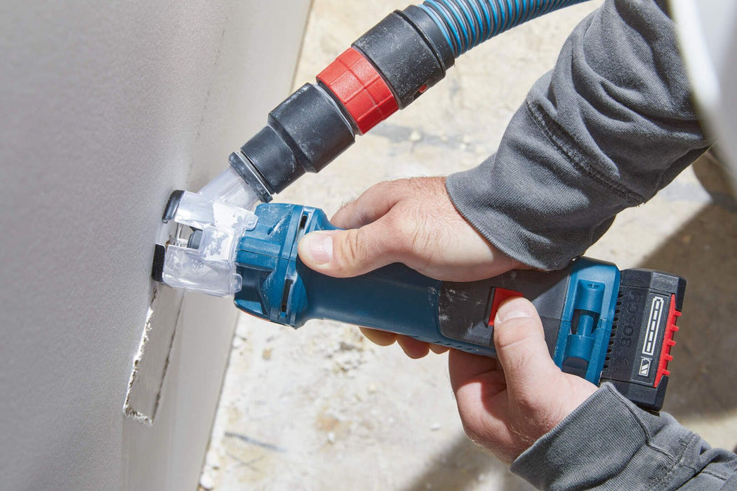 Bosch GCU 18V-30 akumulatorska testera za urezivanje / suvu gradnju Solo; bez baterije i punjača (06019K8000)