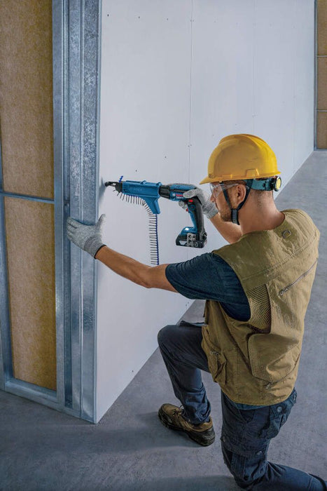 Bosch GTB 185-Li akumulatorski odvrtač za suvu gradnju; 2x2,0 Ah + nastavak sa magacinom za vijke  GMA 55 (06019K7022)