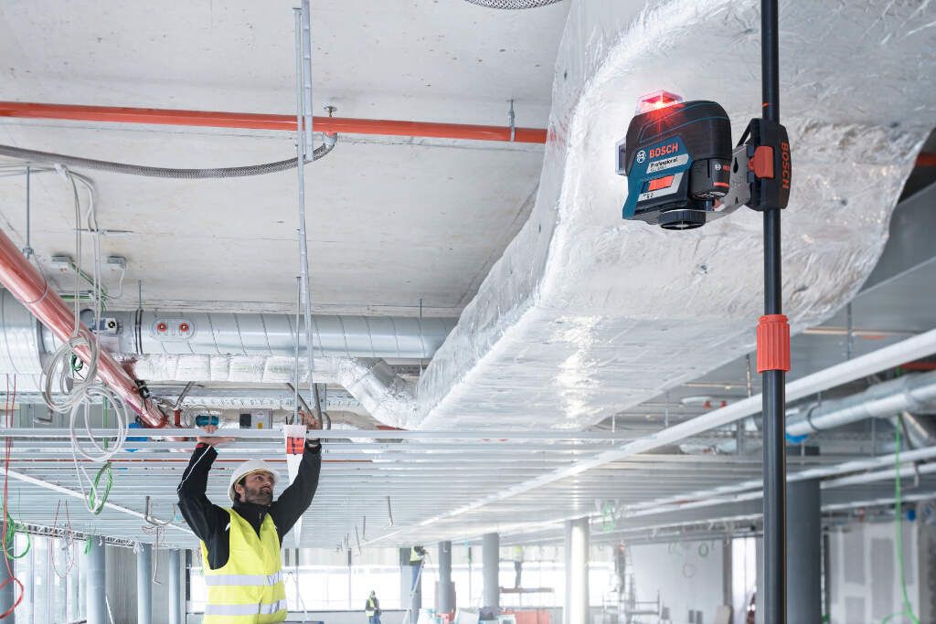 Bosch GLL 3-80 C linijski laser 3x360° Bluetooth 80m + stativ BT 150 (0601063R01) 