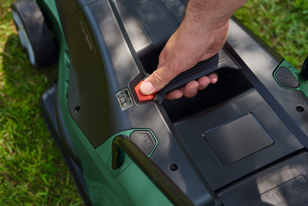 Električna kosilica za travu Bosch UniversalRotak 550; 1300W; 36cm (06008B9105)