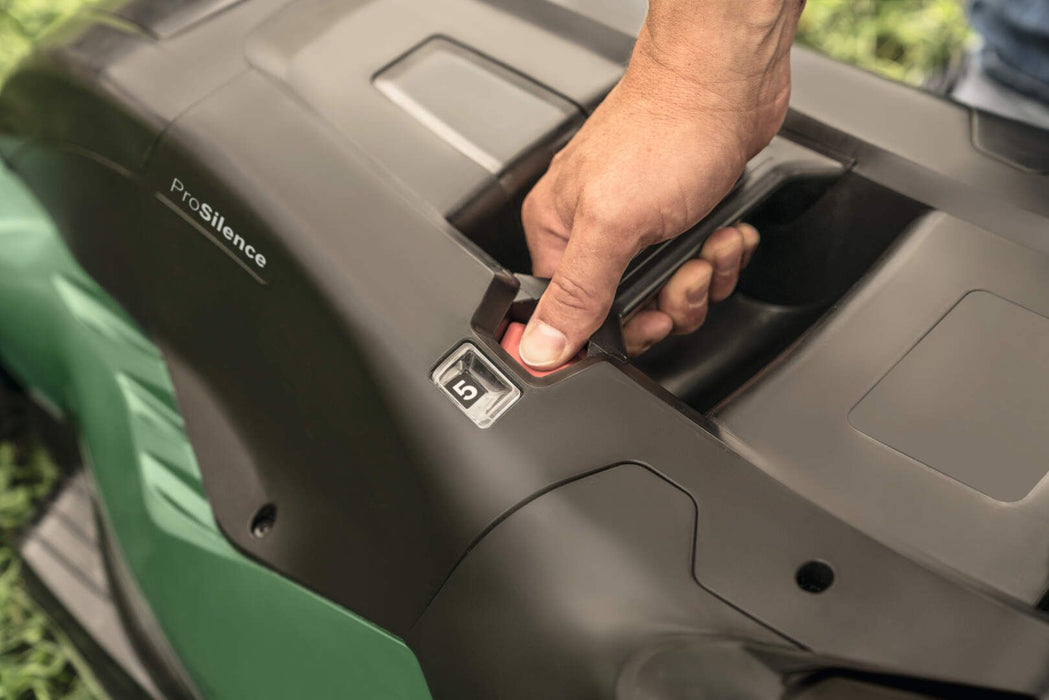 Električna kosilica za travu Bosch UniversalRotak 550; 1300W; 36cm (06008B9105)