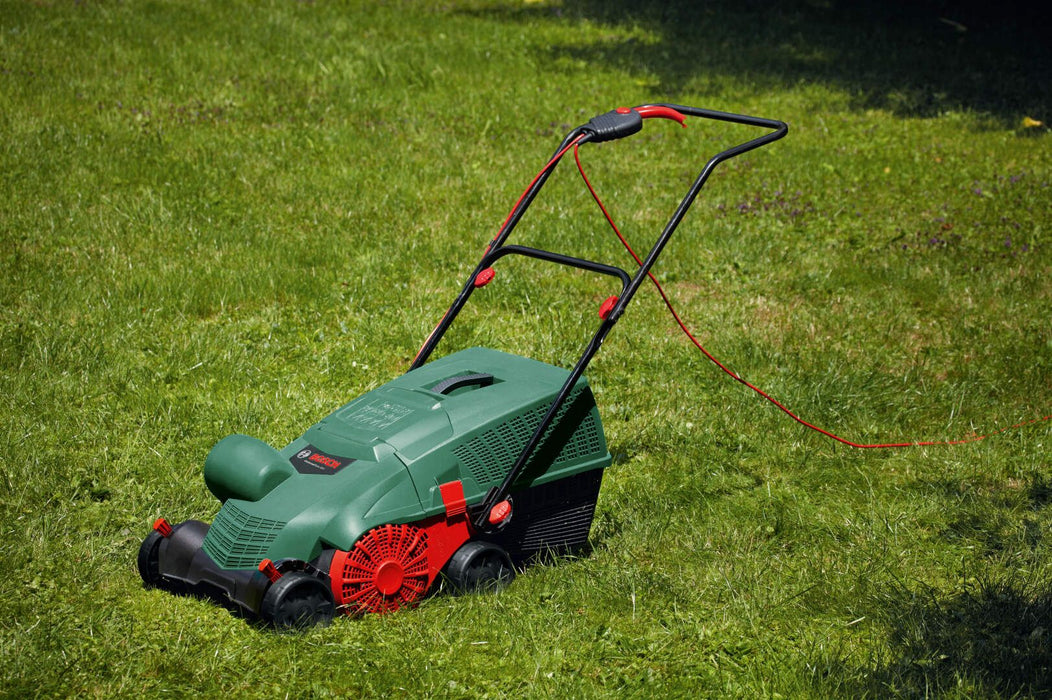 Češljač trave Bosch UniversalRake 900 (060088A001)