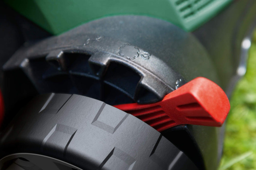 Češljač trave Bosch UniversalRake 900 (060088A001)